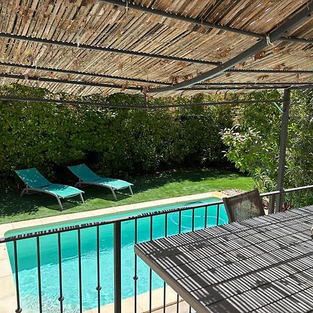 Les Jardins Du Castelas - Piscines, Jardins Et Spas Privatifs Uchaux Exteriér fotografie