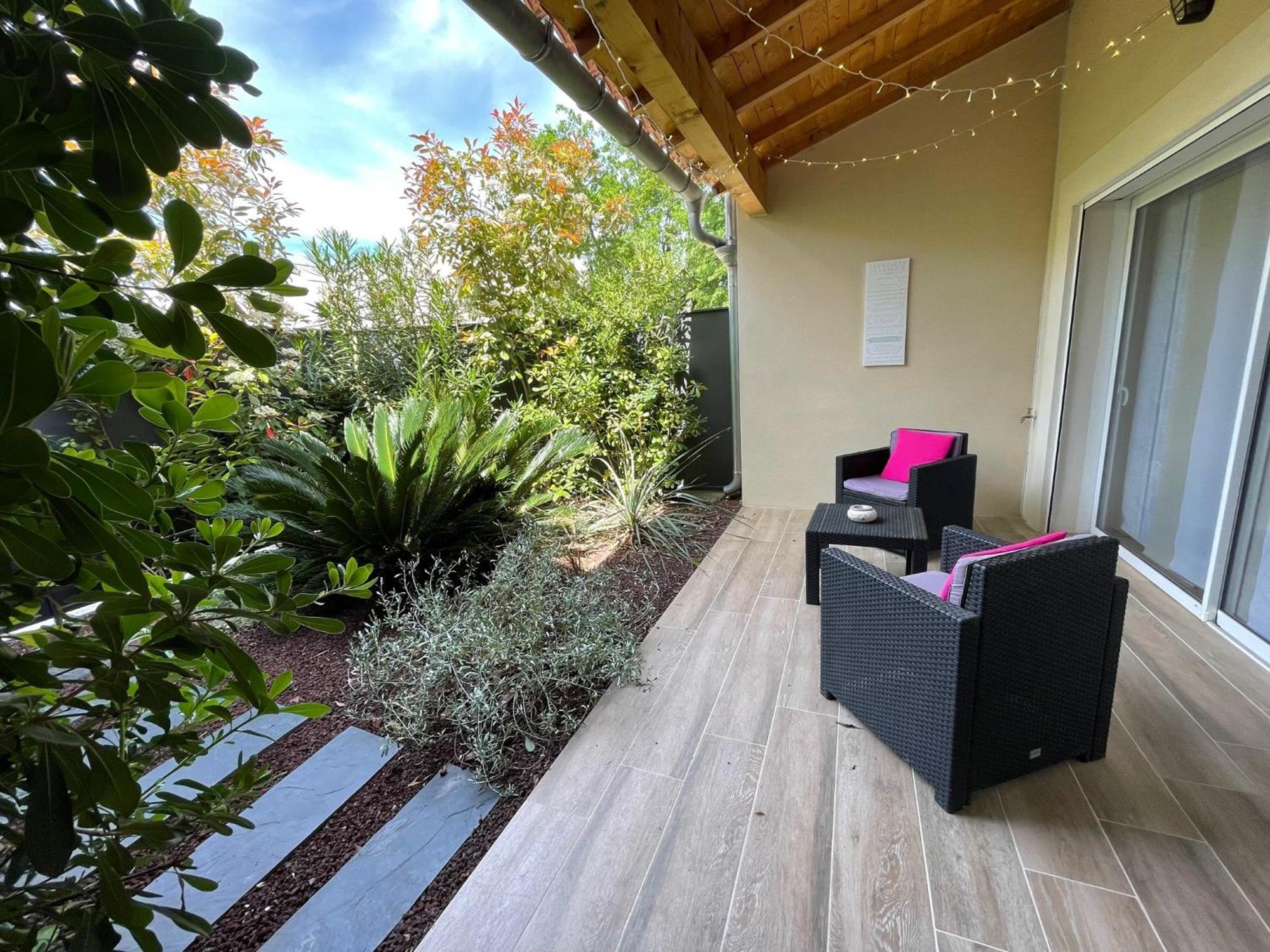Les Jardins Du Castelas - Piscines, Jardins Et Spas Privatifs Uchaux Pokoj fotografie