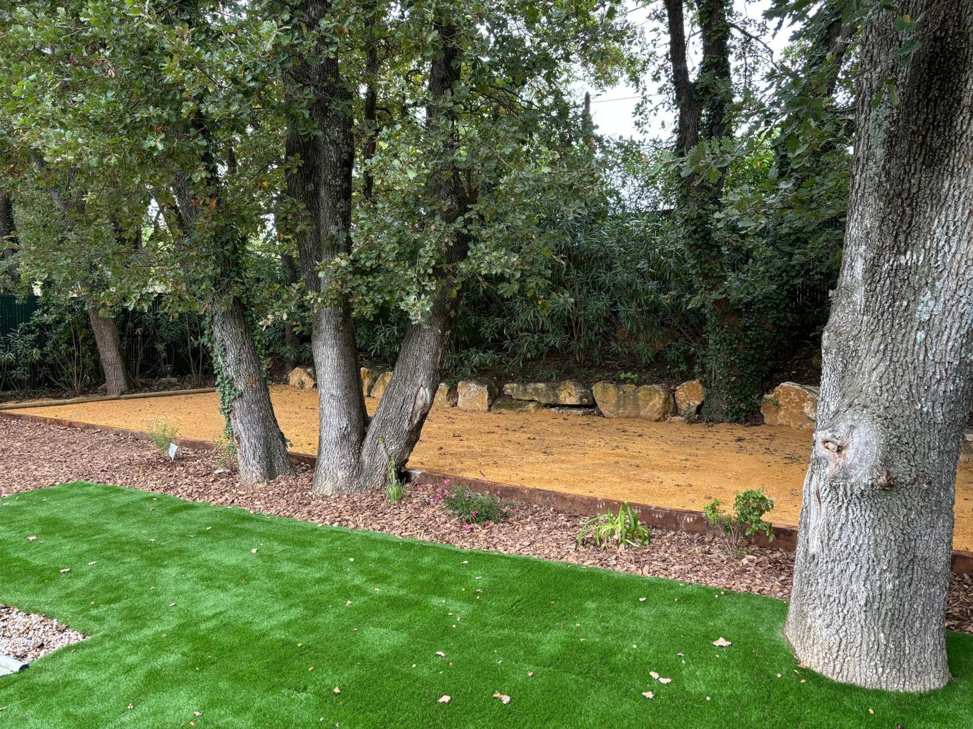 Les Jardins Du Castelas - Piscines, Jardins Et Spas Privatifs Uchaux Exteriér fotografie
