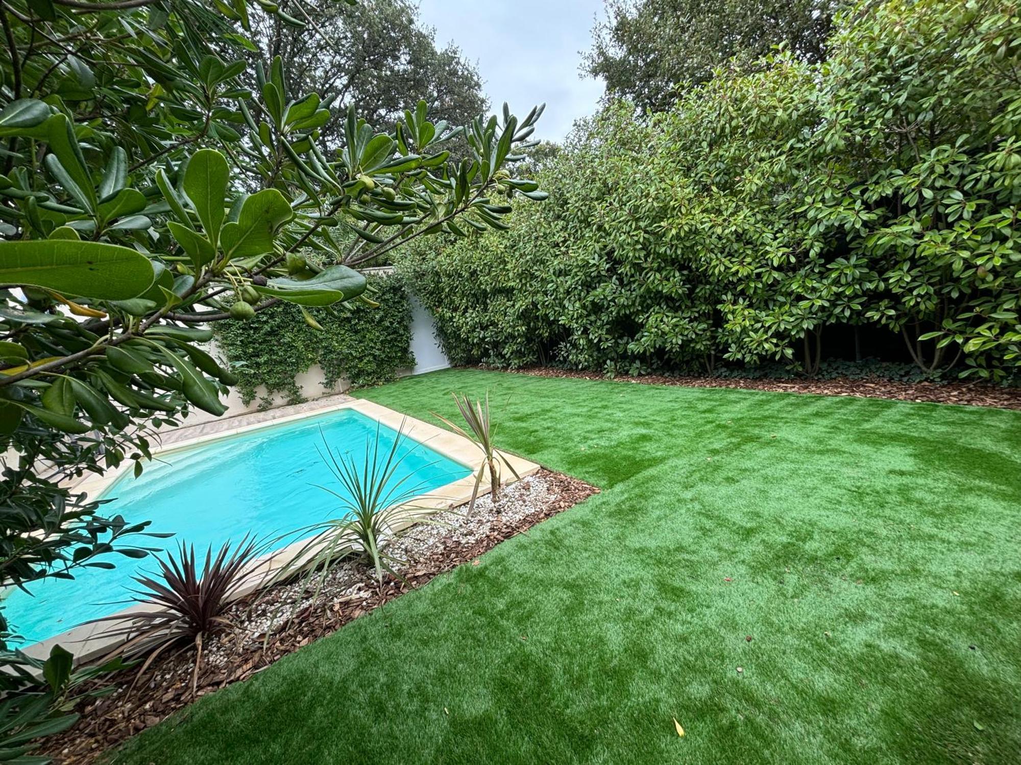 Les Jardins Du Castelas - Piscines, Jardins Et Spas Privatifs Uchaux Exteriér fotografie