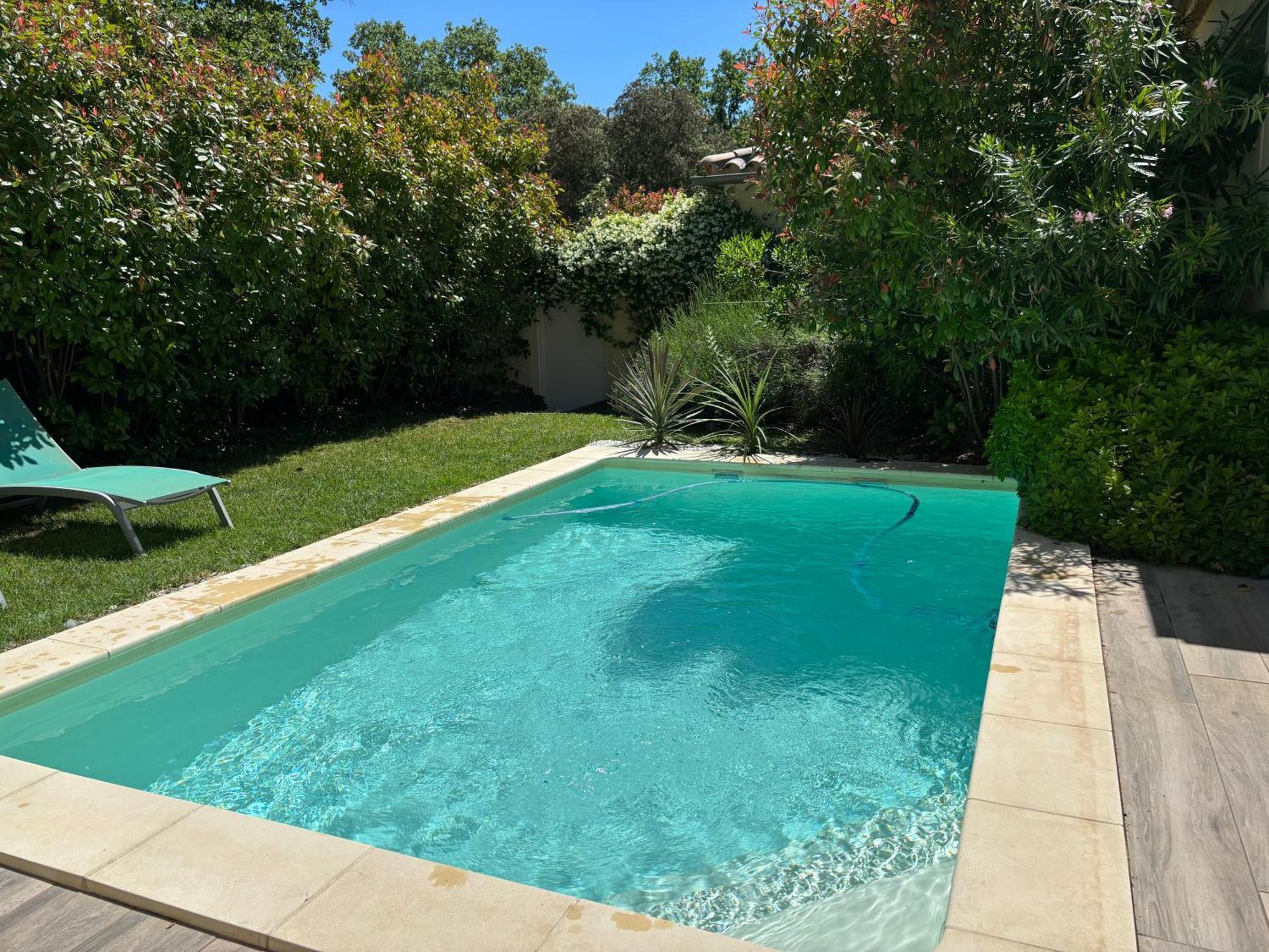 Les Jardins Du Castelas - Piscines, Jardins Et Spas Privatifs Uchaux Exteriér fotografie