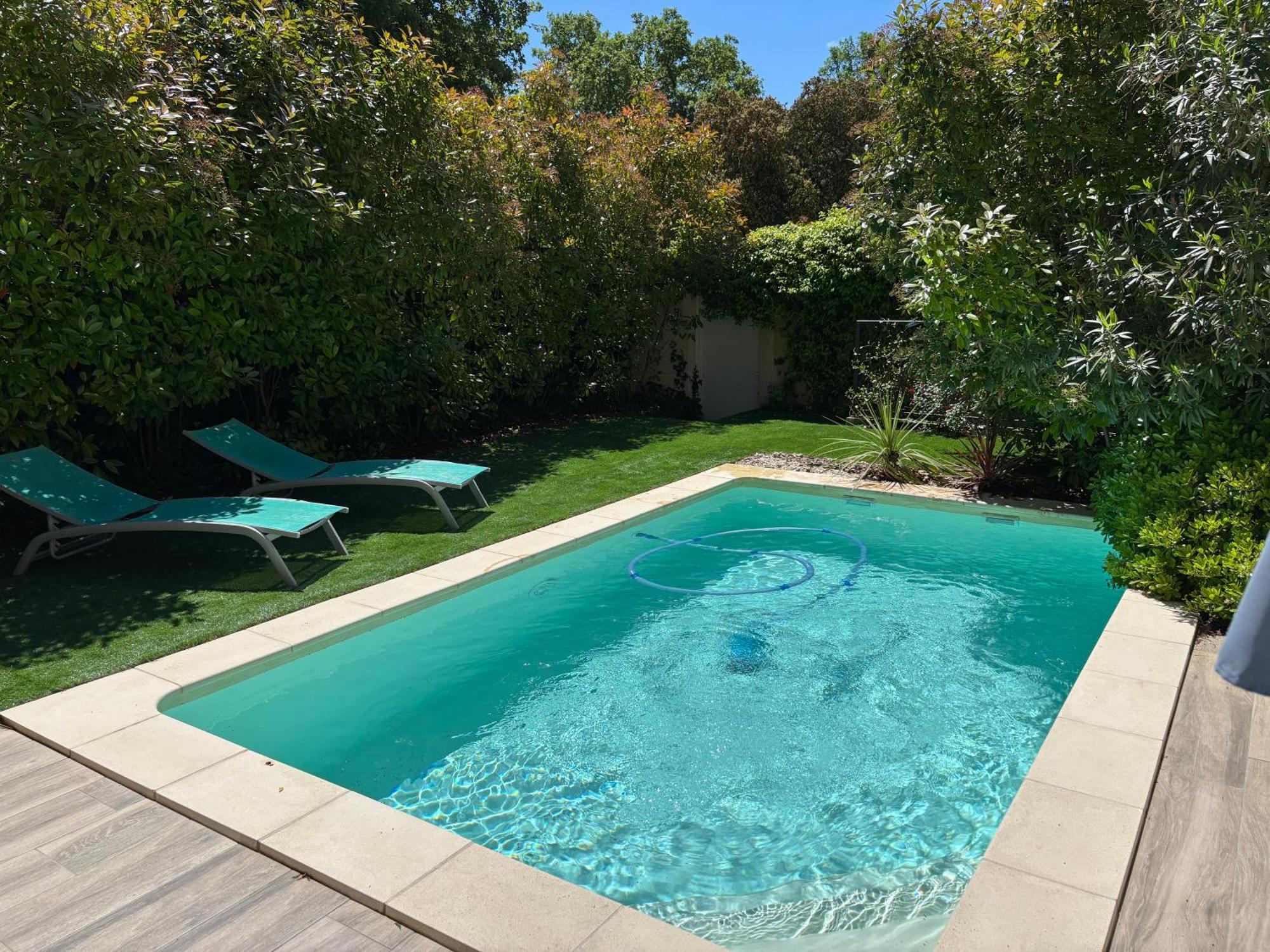 Les Jardins Du Castelas - Piscines, Jardins Et Spas Privatifs Uchaux Exteriér fotografie