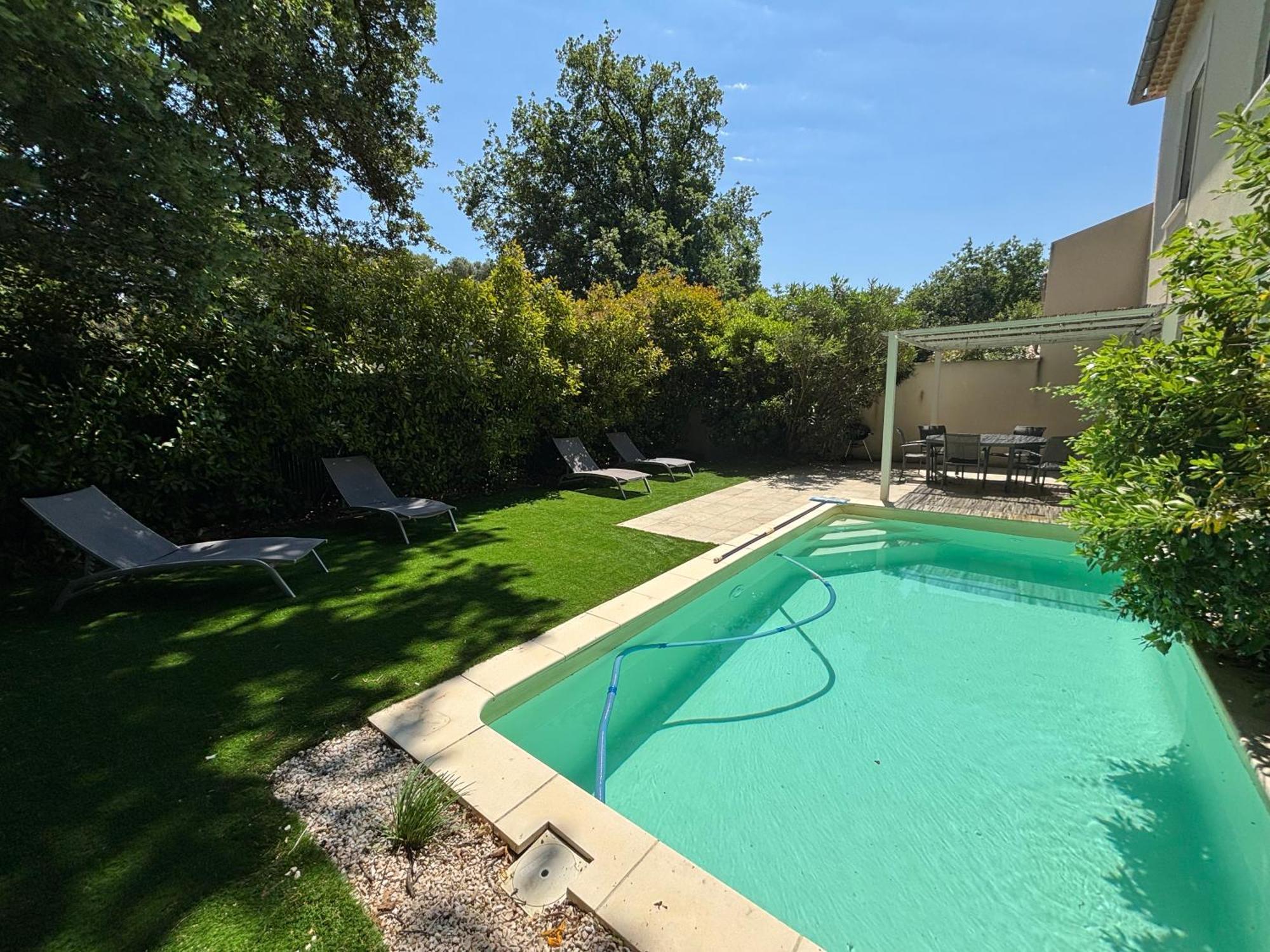Les Jardins Du Castelas - Piscines, Jardins Et Spas Privatifs Uchaux Exteriér fotografie